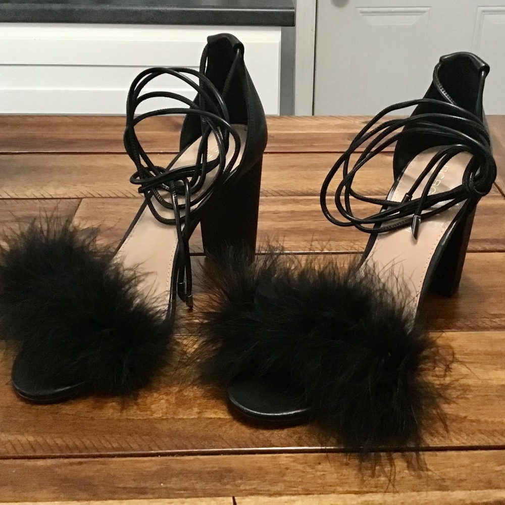 BCBGeneration Bing Heeled Sandal~Black~Size 8